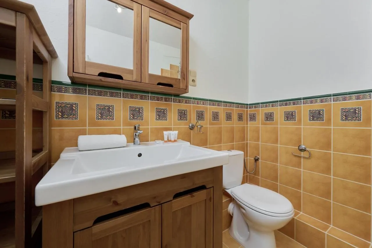 Convenient Apartment Mosiezna 7 By Noclegi Renters Wrocław