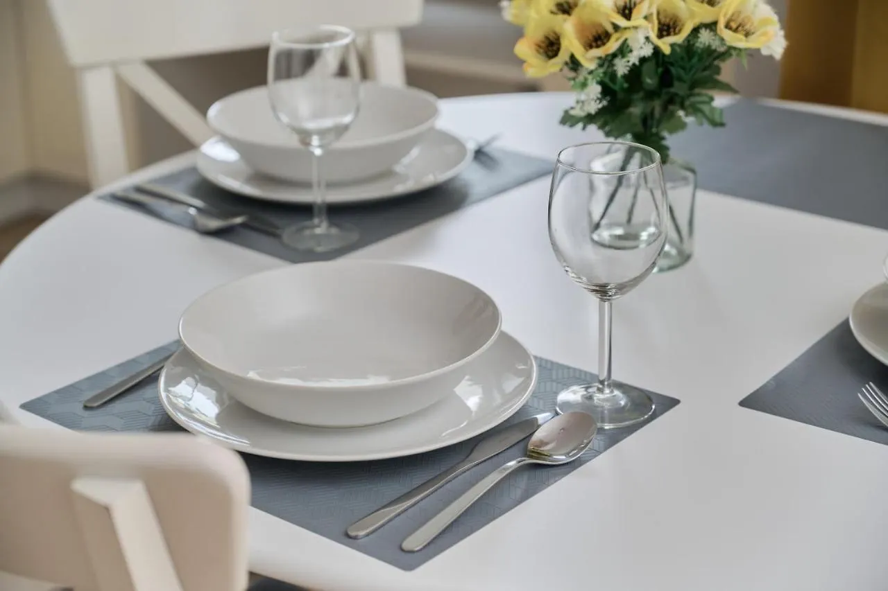 Convenient Apartment Mosiezna 7 By Noclegi Renters Wrocław